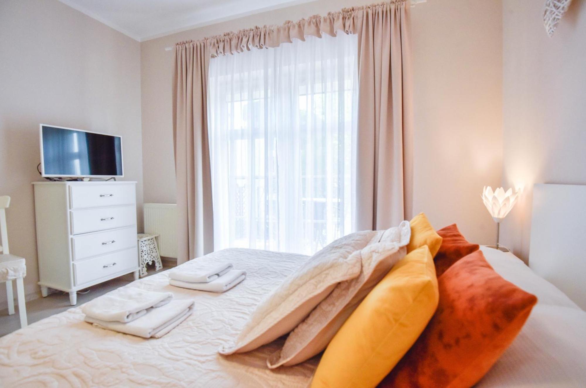Apartamenty Na Wyspie - Trzy Korony - Studio Z Parkingiem Svinoústí Exteriér fotografie