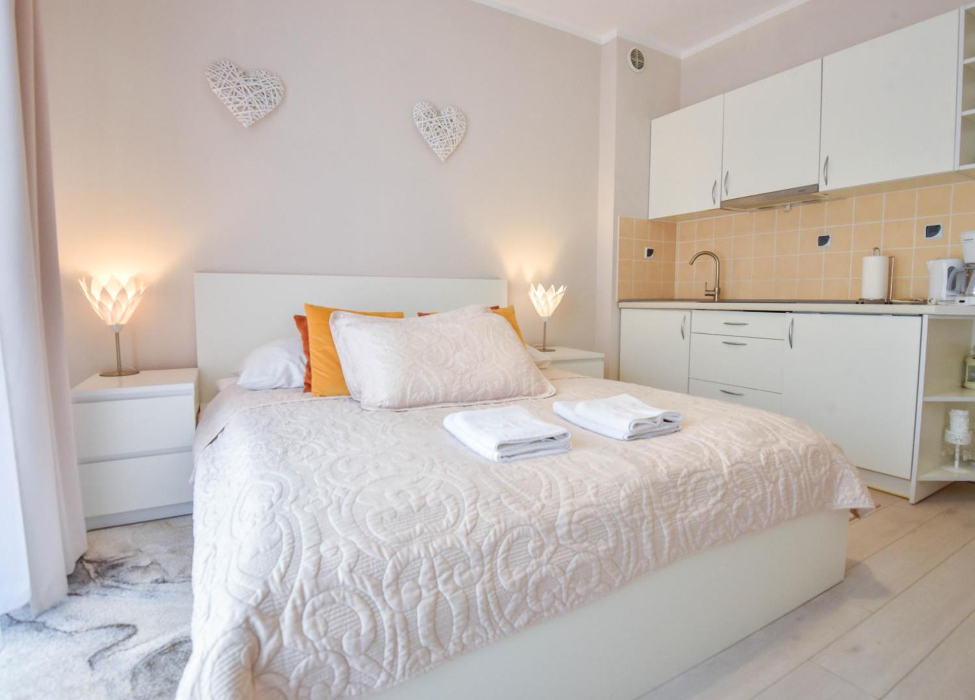 Apartamenty Na Wyspie - Trzy Korony - Studio Z Parkingiem Svinoústí Exteriér fotografie